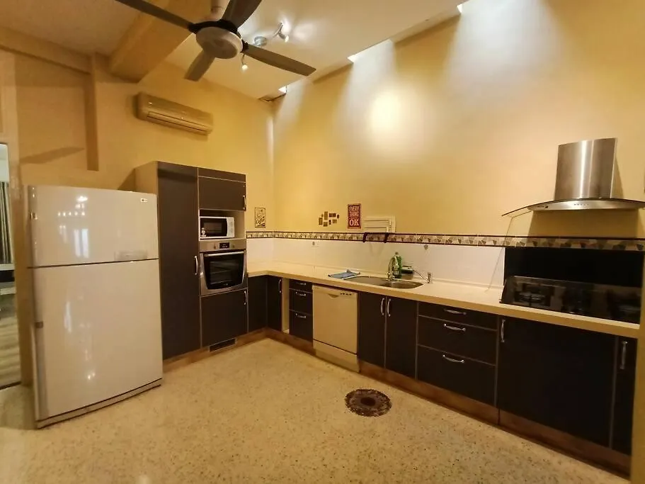Cheerful 6Br Town House @ Geortown For 5-14Pax By Cohans George Town Malajsie